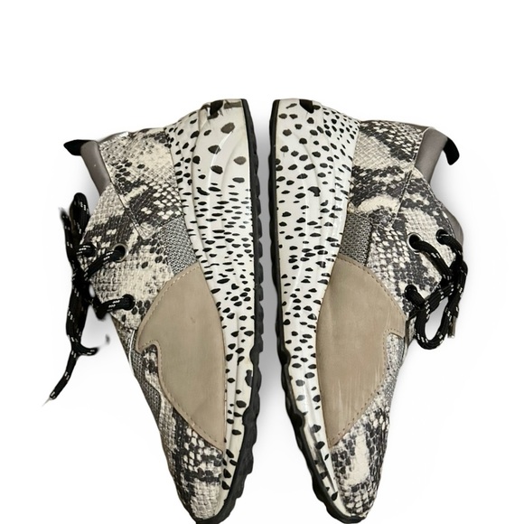 Steve Madden Sporty Cliff Sneakers Size 8.5 - Picture 7 of 9